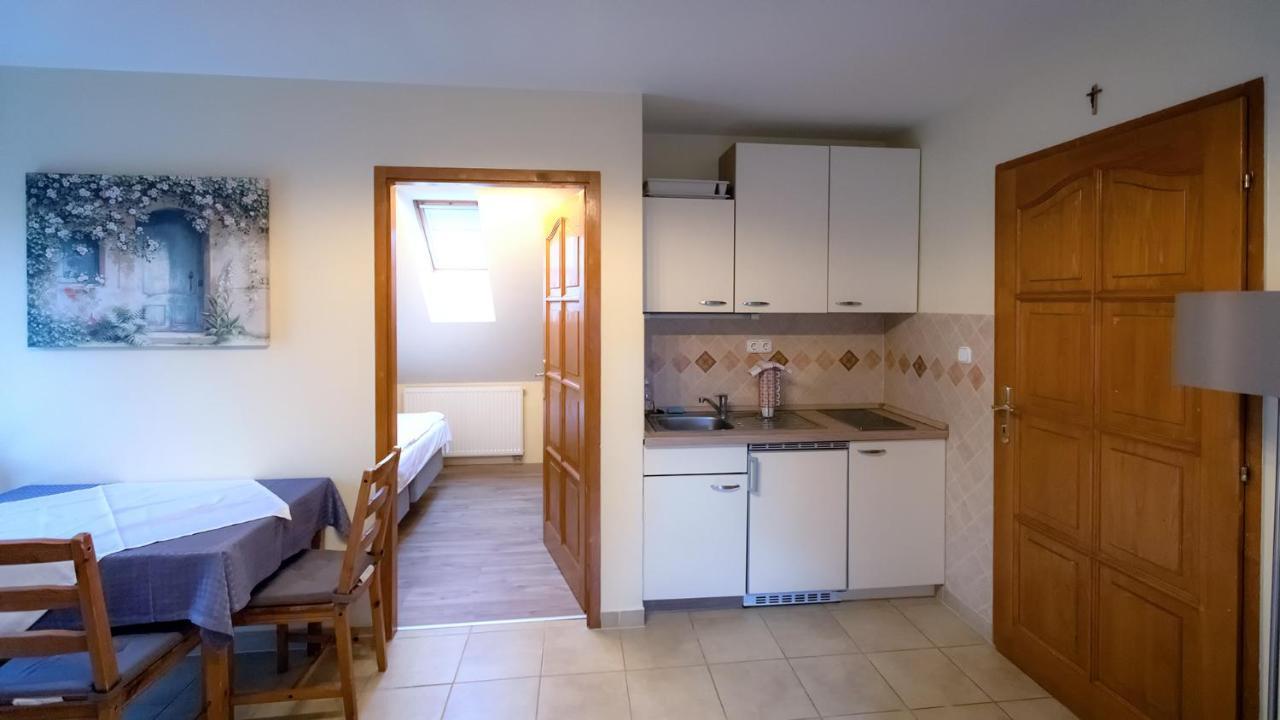 Ozkut Apartmanhaz Olmod Exteriör bild